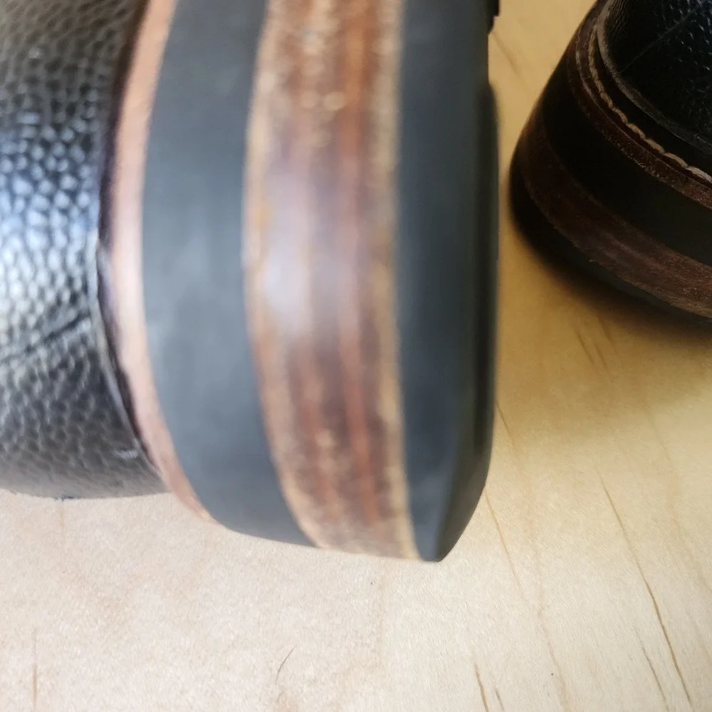 Clarks dress boots black sz 10 textured‎ leather A19